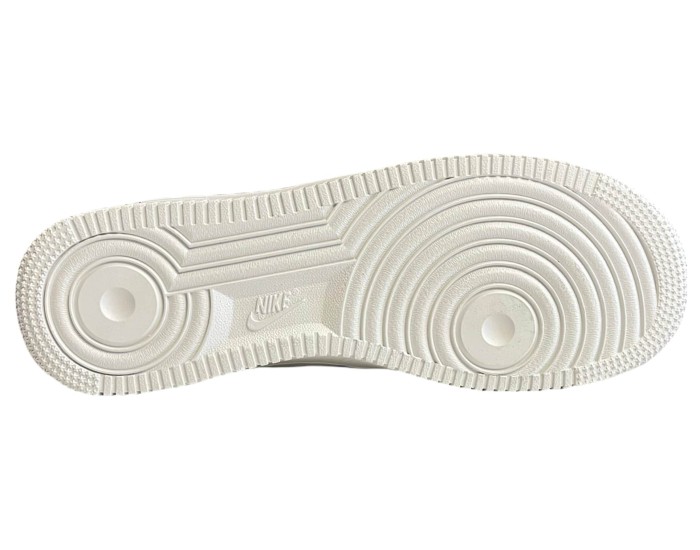 Nike Air Force 1 '07 LV8 Utility White