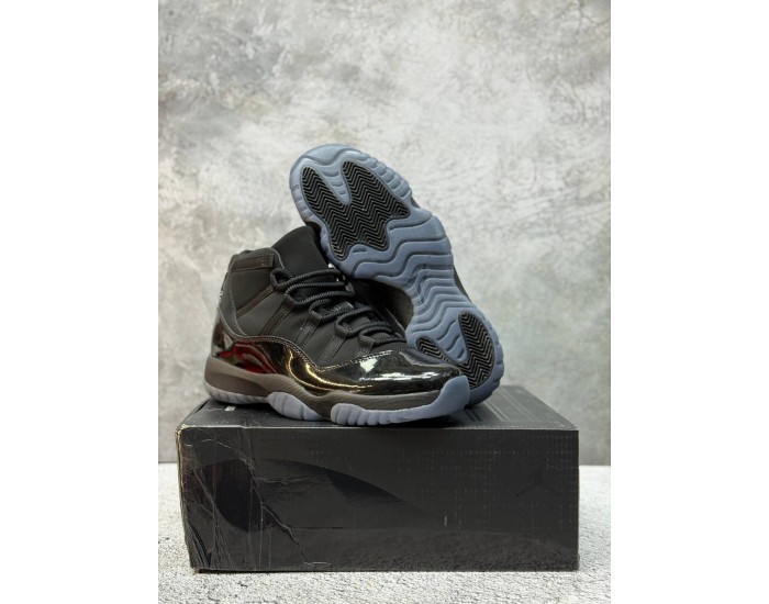 Nike Air Jordan 11 Cap And Gown