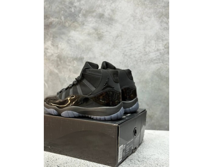 Nike Air Jordan 11 Cap And Gown