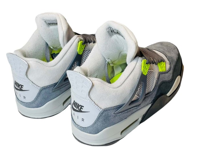 Nike Air Jordan 4 Retro Neon