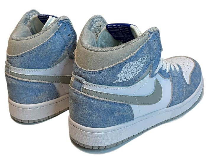 Nike Air Jordan 1 Retro High OG Hyper Royal