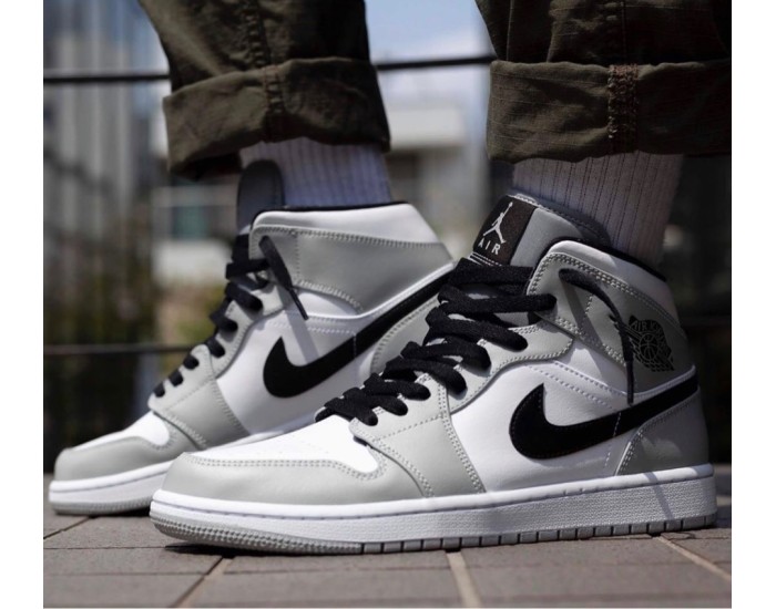 Nike Air Jordan 1 Mid Light Smoke Grey