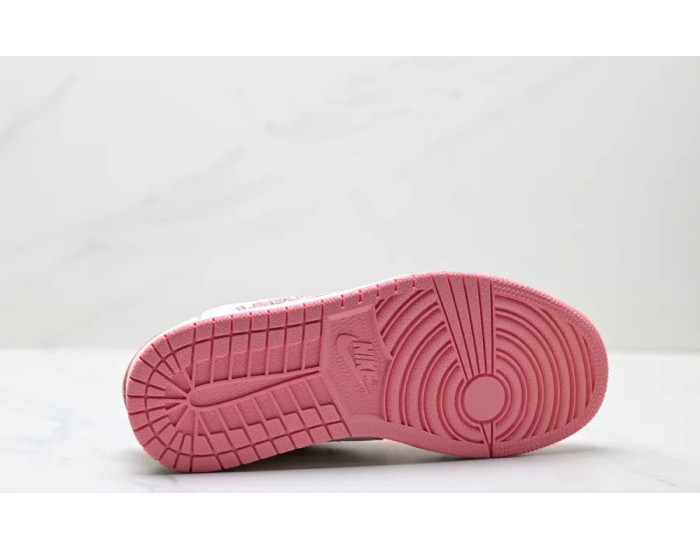 Nike Air Jordan × Labubu Pink