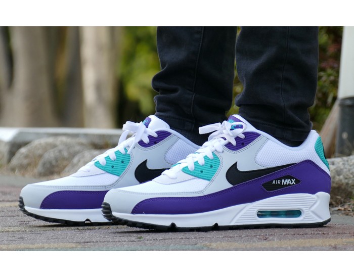 Nike Air Max 90 Essential