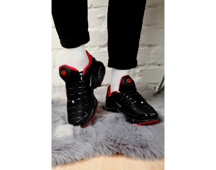 Nike Air Max Tn Plus Black Red