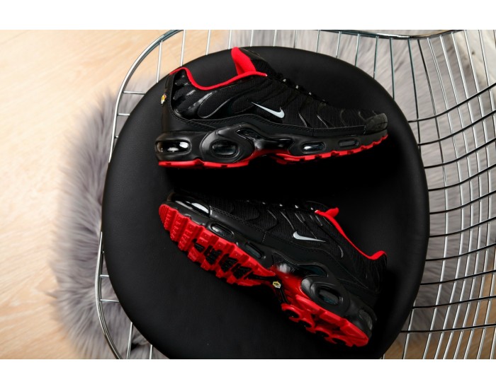 Nike Air Max Tn Plus Black Red