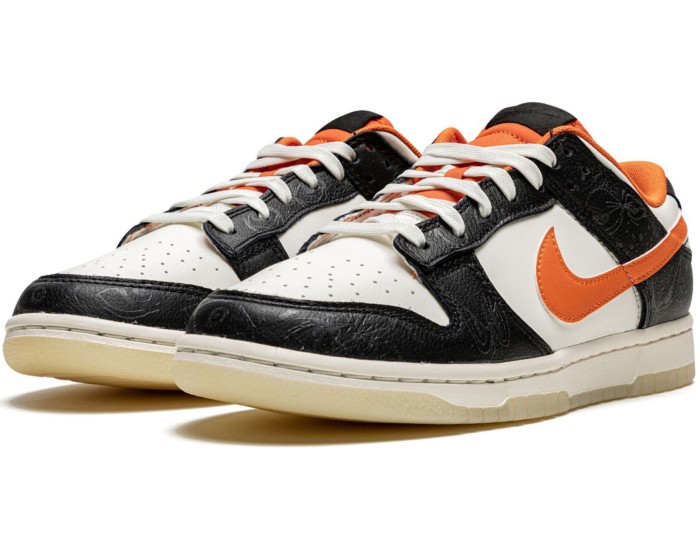 Nike SB Dunk Low Halloween