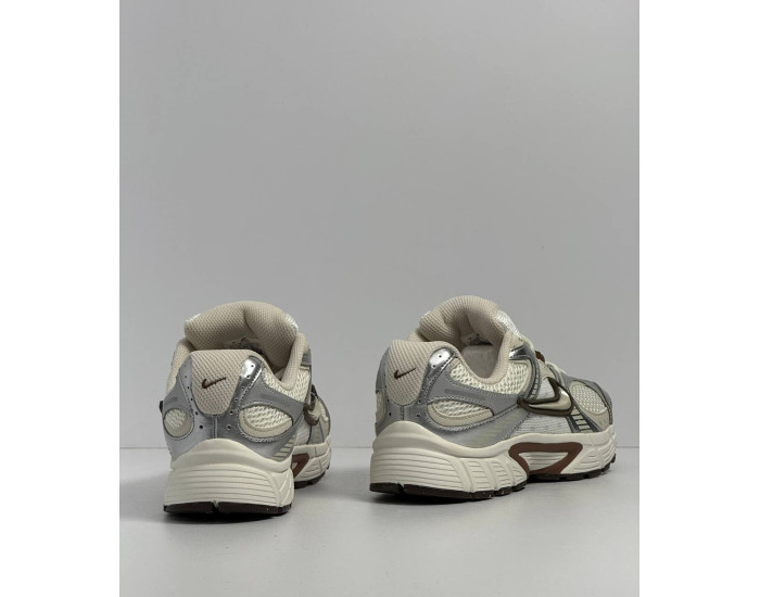 Nike V5 RNR Sail Fauna Brown