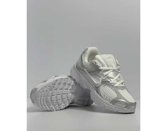 Nike V5 RNR White Metallic Silver