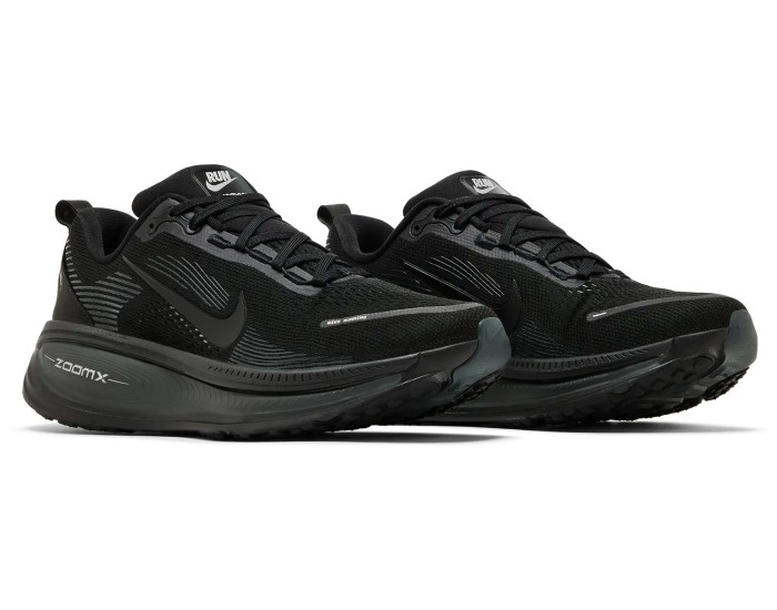 Nike Vomero 18 Triple Black