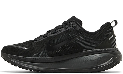 Nike Vomero 18 Triple Black